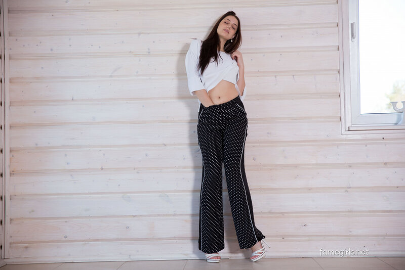 Елена, 25